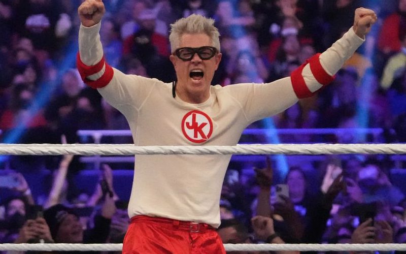 Johnny Knoxville Pushed Through Huge Botch During WrestleMania 38 Match