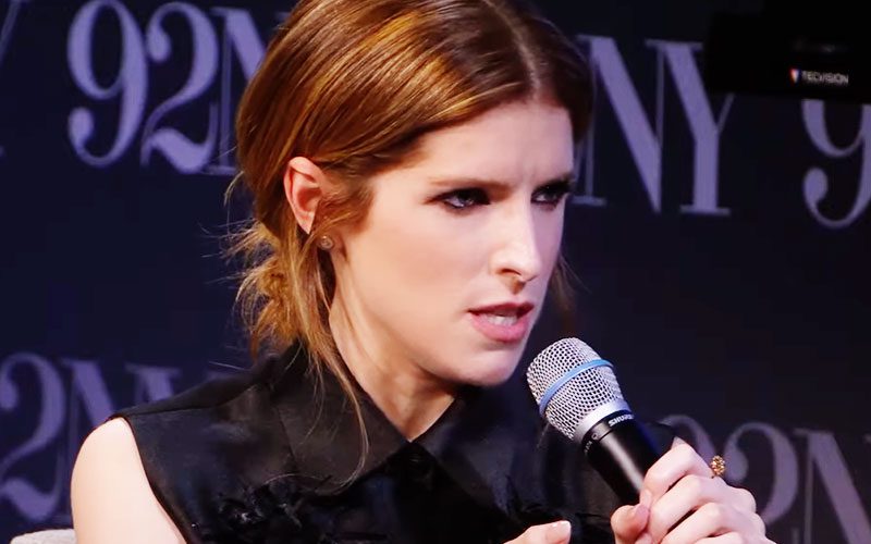 anna-kendrick-calls-out-director-for-publicly-mocking-her-on-set-34