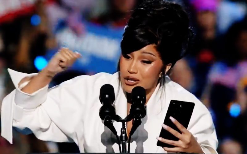 cardi-b-throws-shade-at-donny-dump-during-wisconsin-rally-46