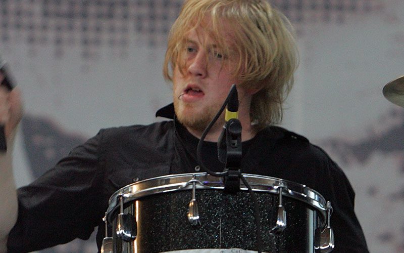 former-my-chemical-romance-drummer-bob-bryar-dies-at-44-10